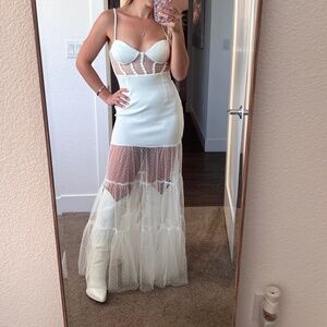 Savannah White Corset Maxi Dress